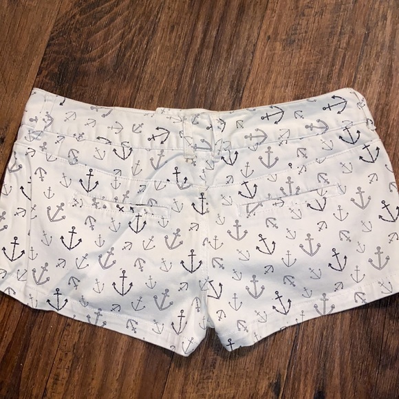 Empyre Shorts - Picture 4 of 4